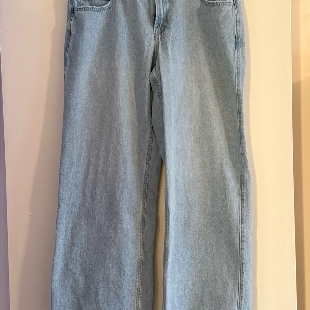 Hollister Women's Light Blue Straight Leg Jeans